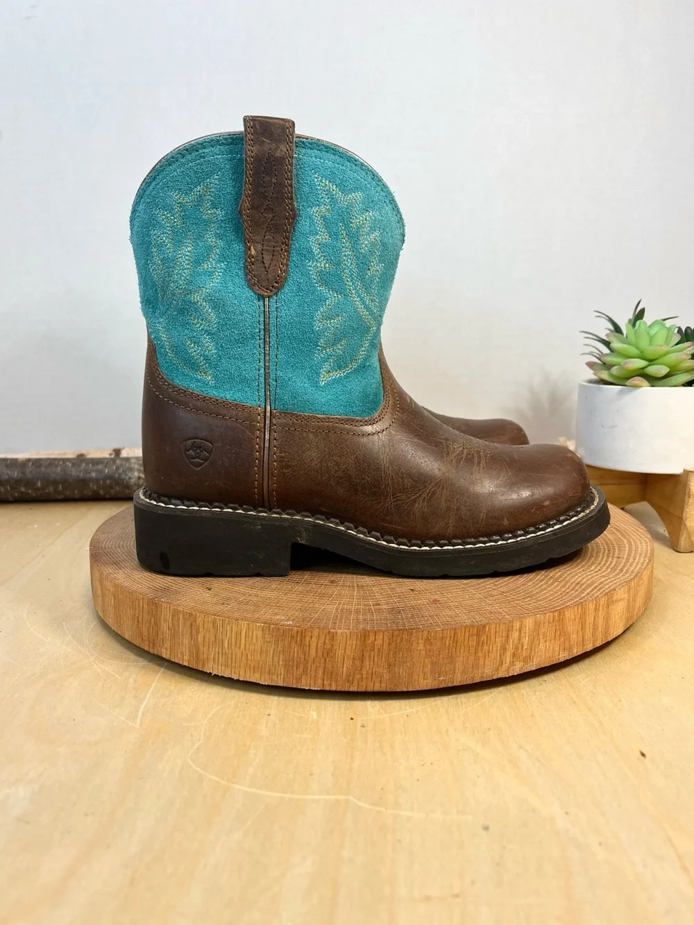Ariat kid fatbaby